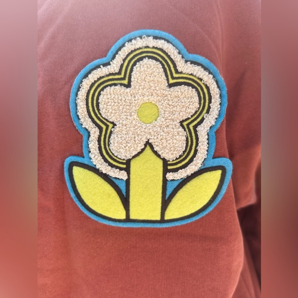 Damson Madder Flower Applique Crew Neck UNISEX Sweatshirt size medium by UO. NWT - Picture 10 of 14